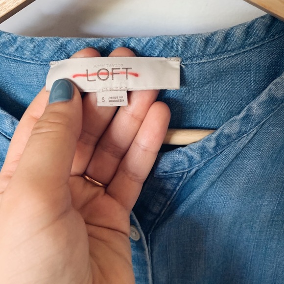 Chambray Sleeveless Top - Picture 6 of 7